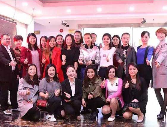 新桥妇联携手万丰医院给企业女员工送健康福利！