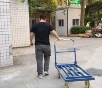 在平凡的岗位努力绽放 | 聆听深圳万丰医院药库管理员背后的故事
